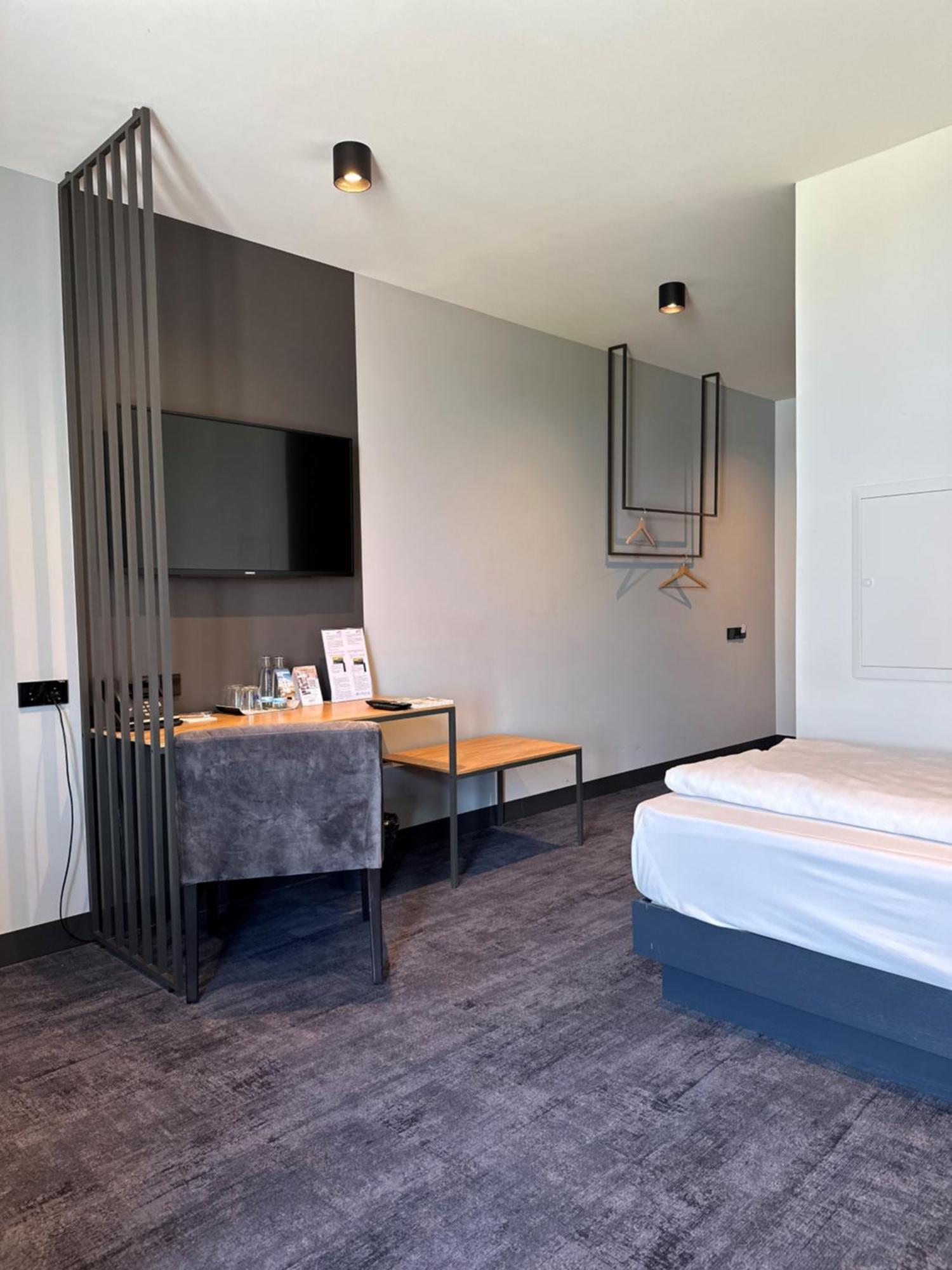 Akzent Hotel Dejanil Бургдорф Екстериор снимка